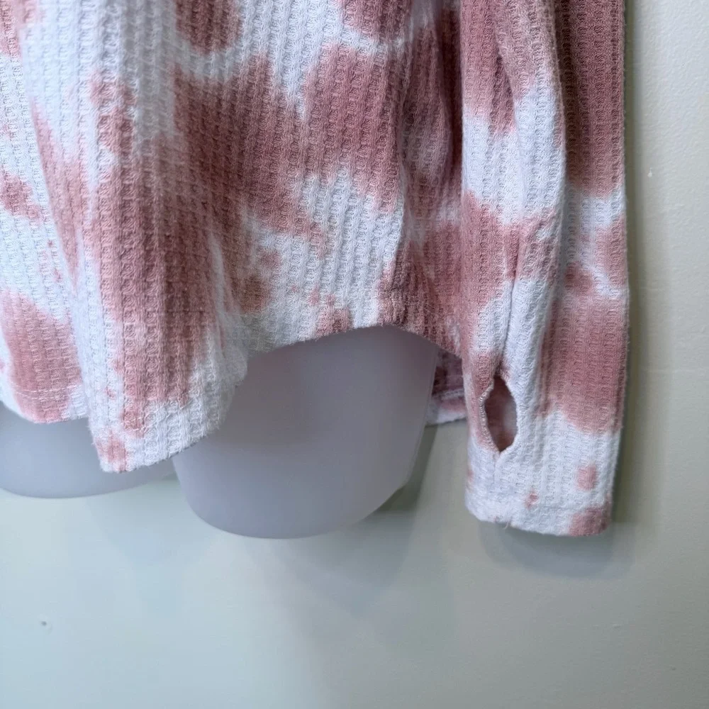 Sweet Romeo | Waffle Textured Knit Tie Dye Thumb Holes Pull Over Thermal Shirt - Picture 6 of 10